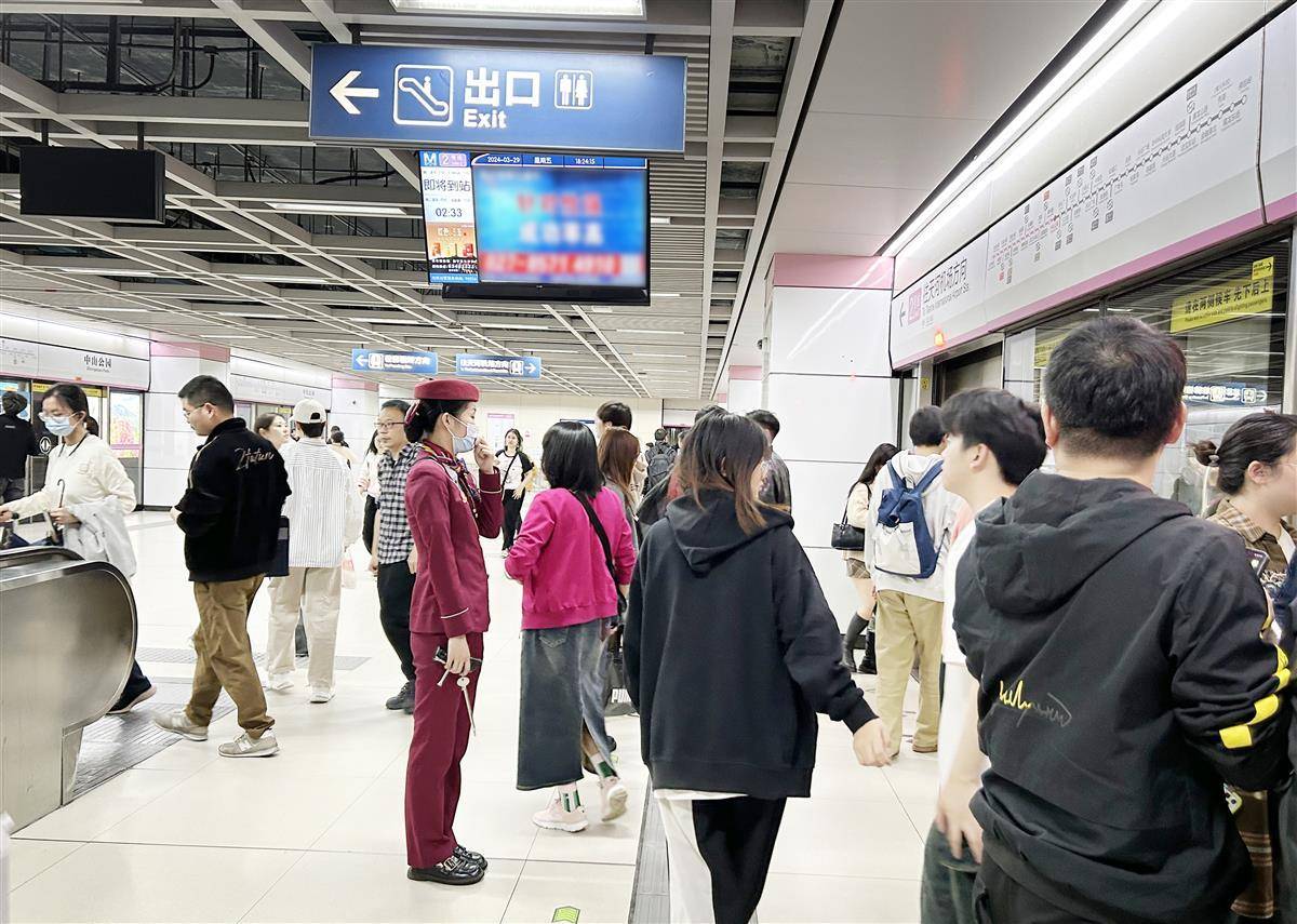 5244万武汉地铁客流再破纪录12个车站吞吐量创新高