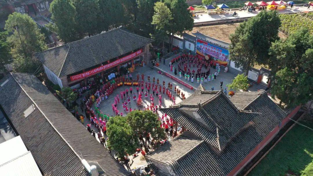 近日,大理州宾川县平川镇举行第三届民族团结进步打歌盛会暨"遇见平川