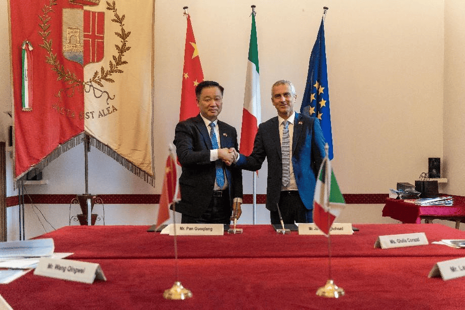 潘国强率团赴德国瑞士意大利开展经贸拜访活动加强经贸交往结出更多