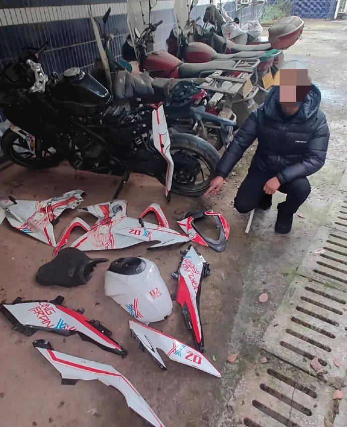 司机行为怪异 | 车坛头条_多纳_摩托_通告