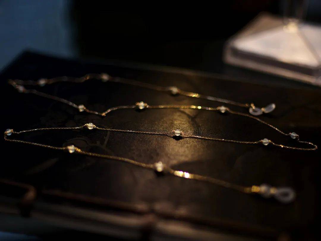 微芒冰玻种翡翠多用长链