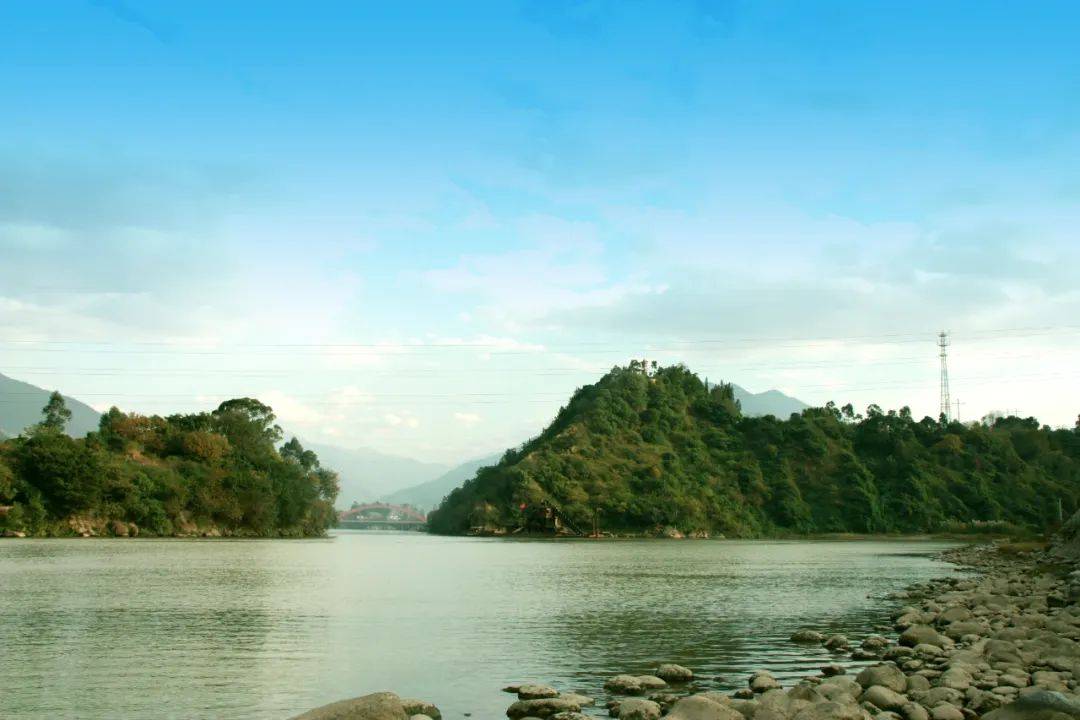【美丽四川】走进大凉山——德昌_凤凰广场_城市_西昌