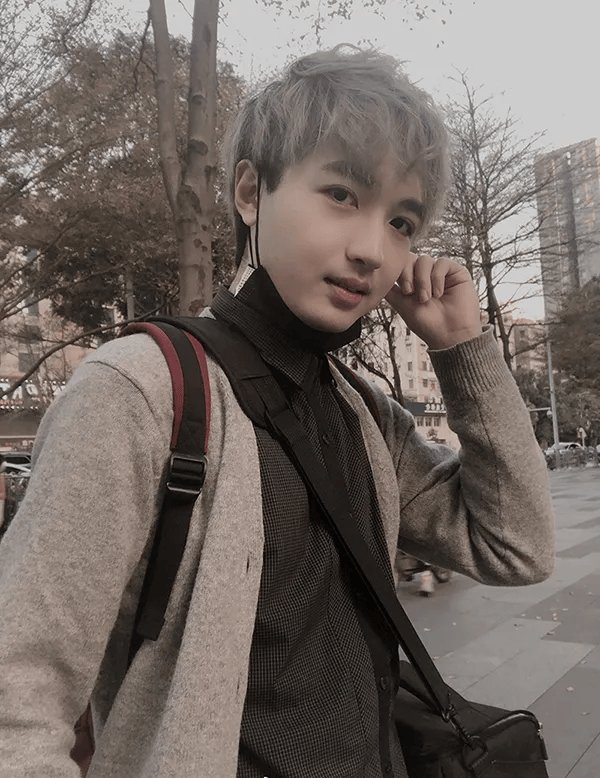 网易西山居悠星快手巨人网络在列3月共107款游戏版号过审是时候准备入