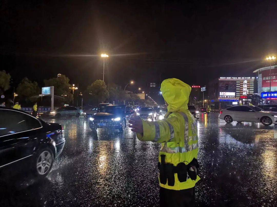 昨晚,宜春遭遇强对流天气!