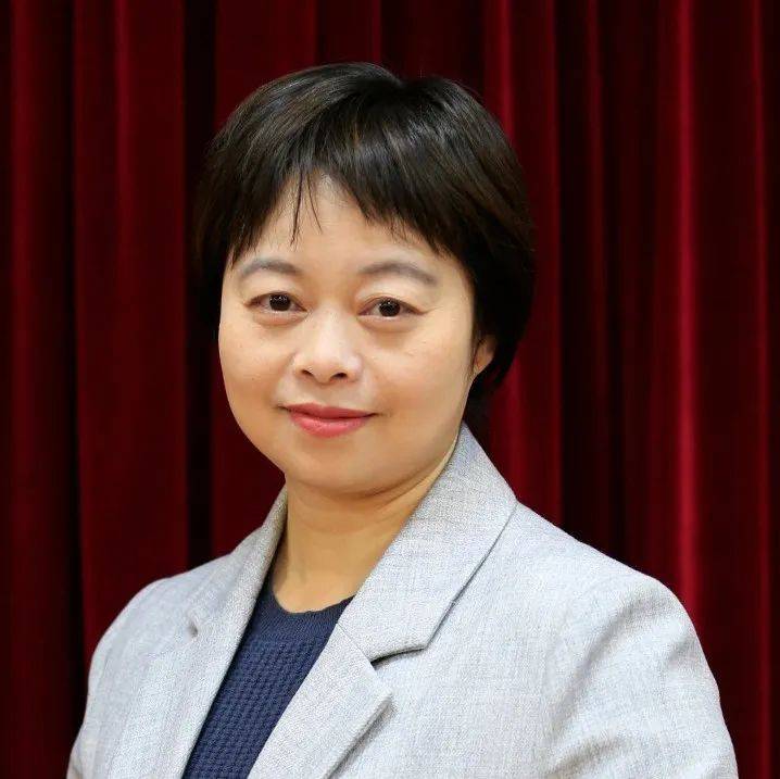 授课教师张蕊北京市广渠门中学附属花市小学数学教师,教研组长,班主任