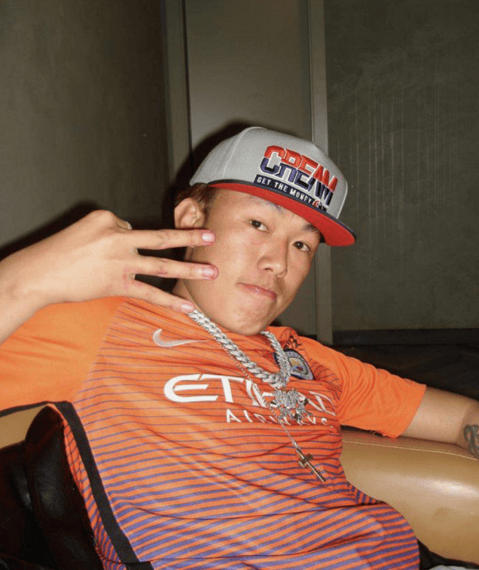 惊动警方成都迪士尼遭封禁诺米引发大量圈内争议