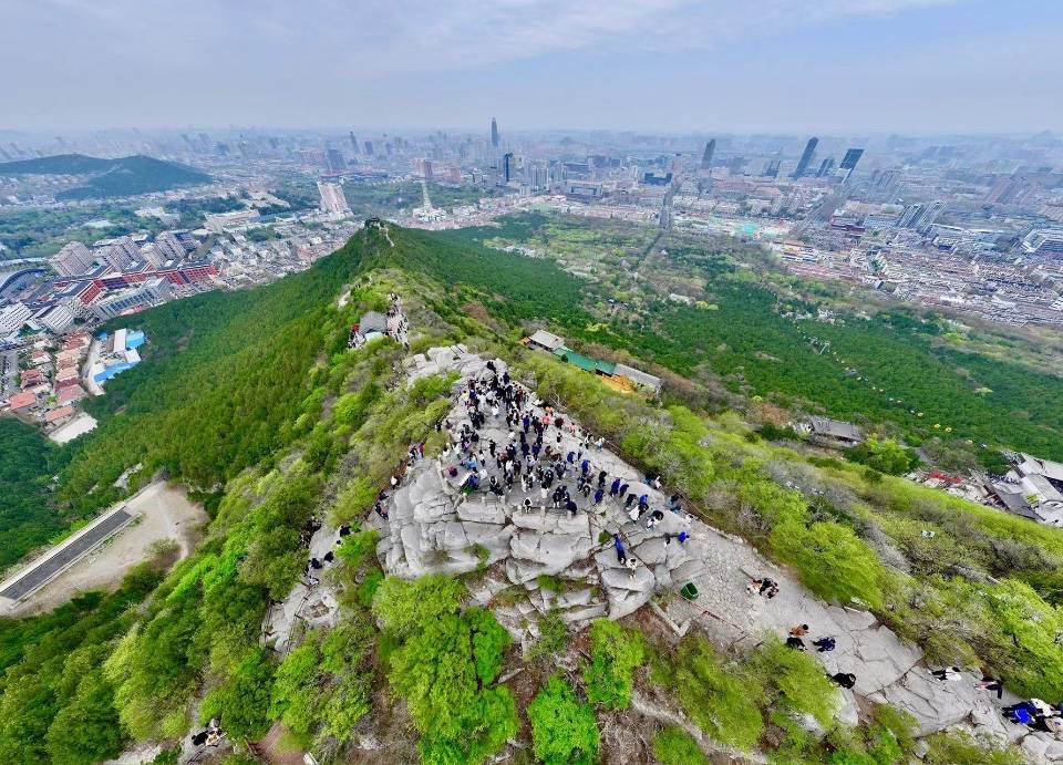 济南千佛山全景图图片