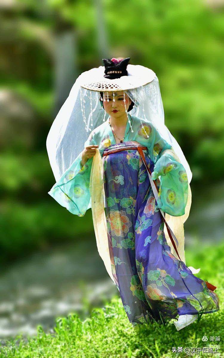中国汉服之美在汉中