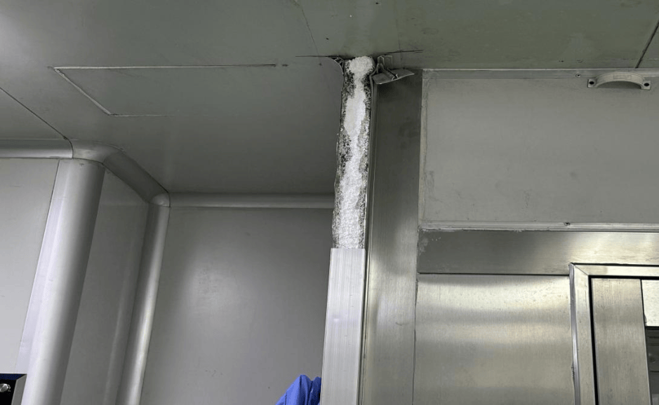 78隐患曝光:未设置疏散指示标识及应急照明灯;·该单位位于奉贤区