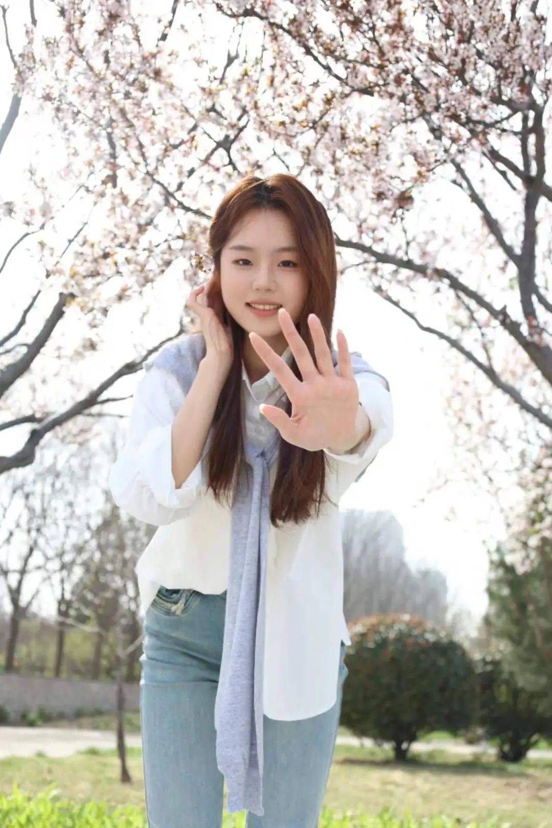 女院校花春日穿搭来啦