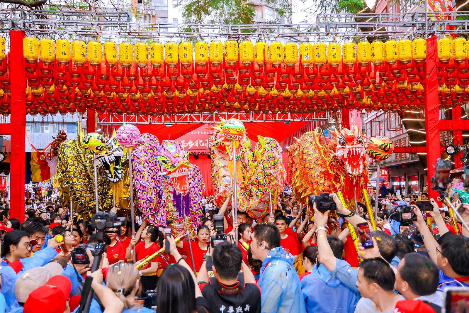 图集|好戏连台 非遗集聚 西乡三月三庙会线上线下火爆出圈