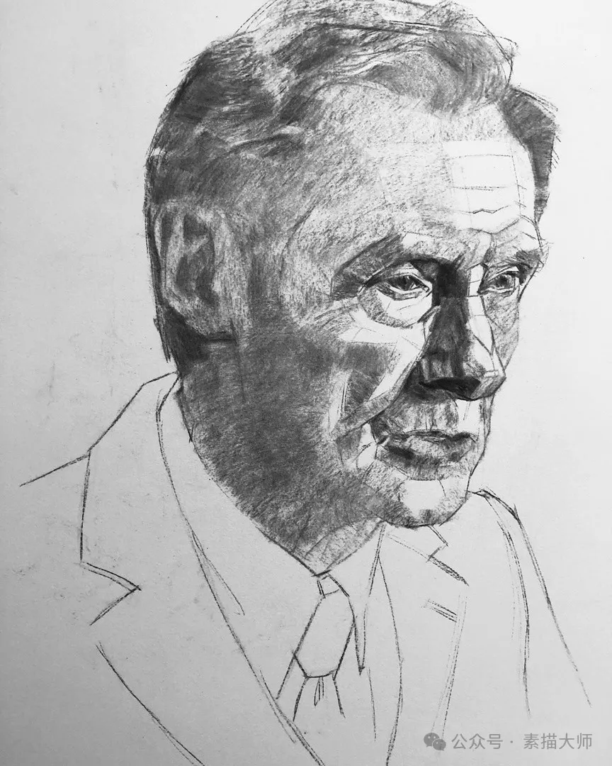 高手炭笔老人头素描