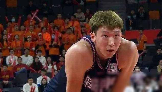 广东人财两空26岁周琦拒绝续约天价签字费曝光杜锋太难了