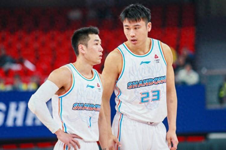 4月6日晚,山东高速男篮结束了2023-2024赛季cba联赛的征程.