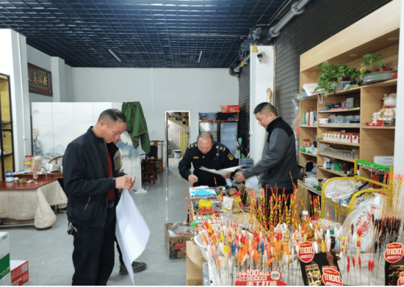 长寿镇开展禁渔宣传保护水域生态