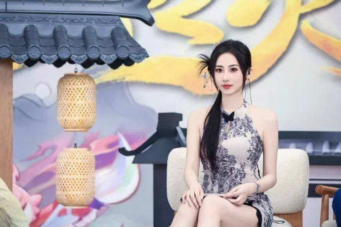 【美女解说】鼓鼓:旗袍小鼓限时返场