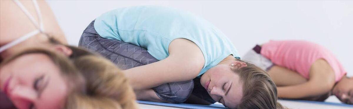 睡觉要怎么睡?这两种睡姿对脊椎最有好处!_脊柱_调整_枕头