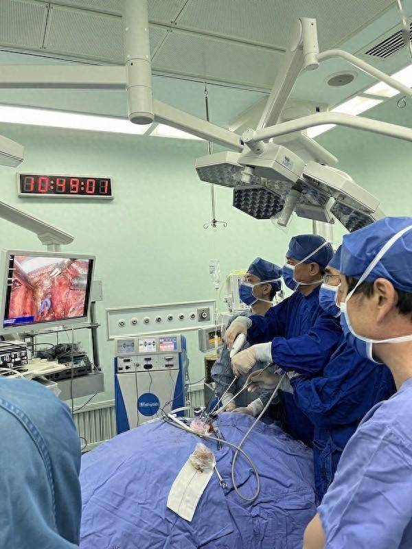 省一院不开胸完成食管癌手术帮患者避免会呼吸的痛