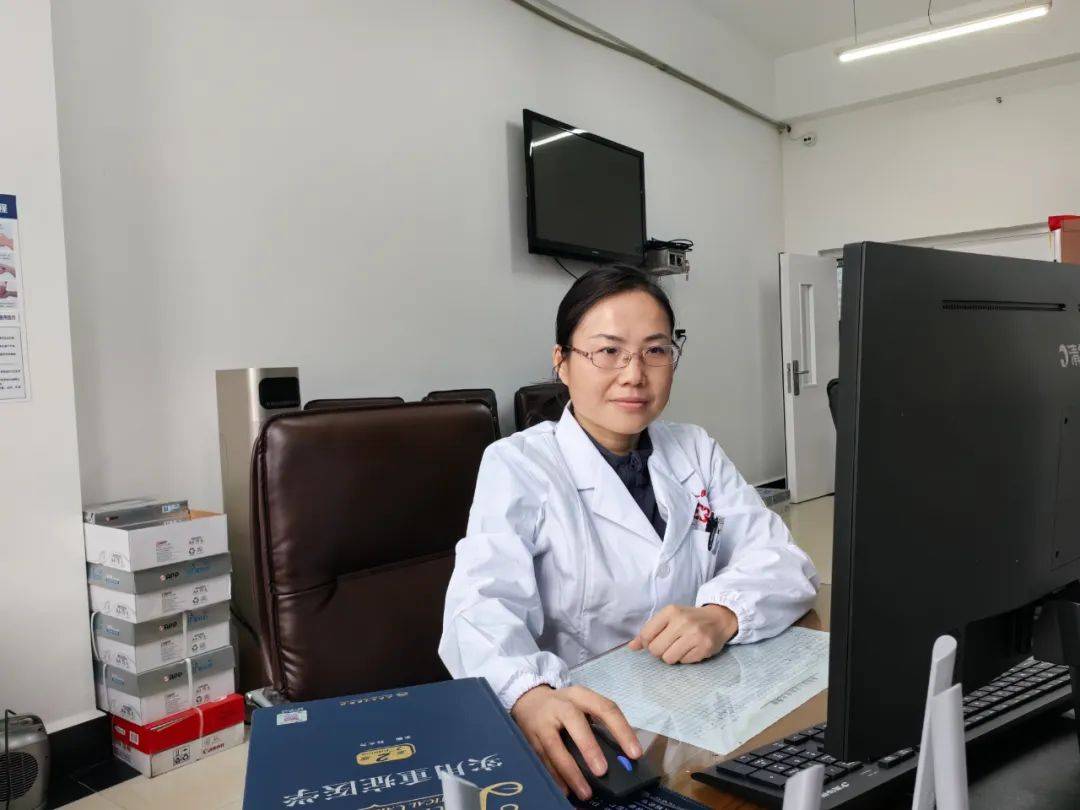 干部人才组团式帮扶何启蓉医者仁心向爱而行