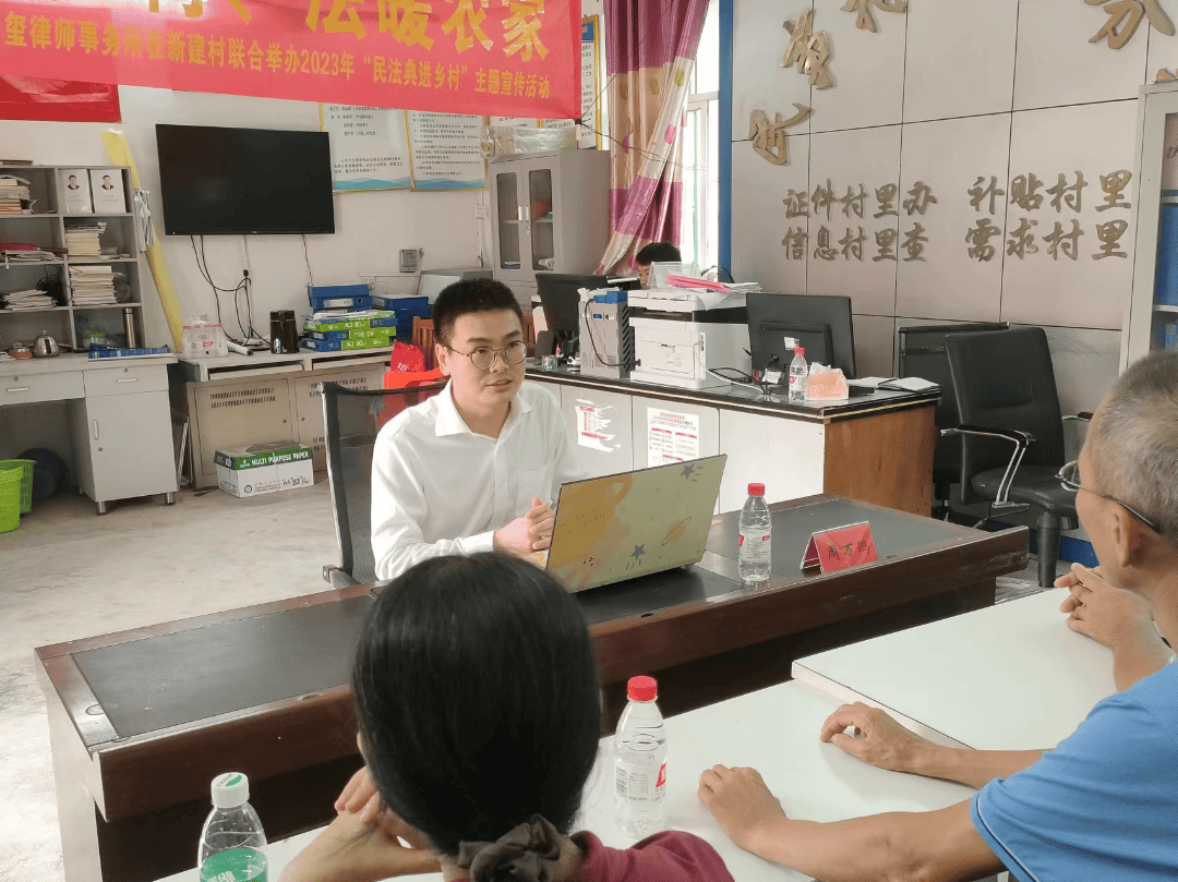 学榜样丨周万鹏坚定理想信念用心用情援助