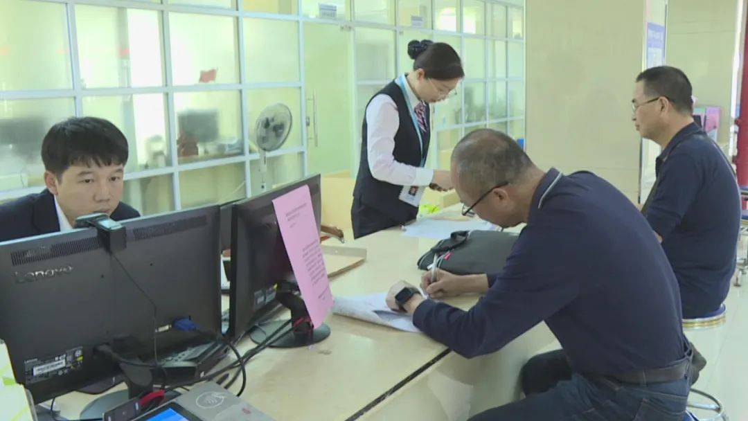 龙岩迎龙年干好每一天一线访谈漳平市人社局织牢社会保障网擦亮高质量