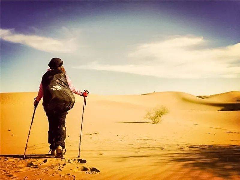 五一3天徒个61库布齐沙漠百人沙漠徒步之旅の用脚丈量沙漠用心行走
