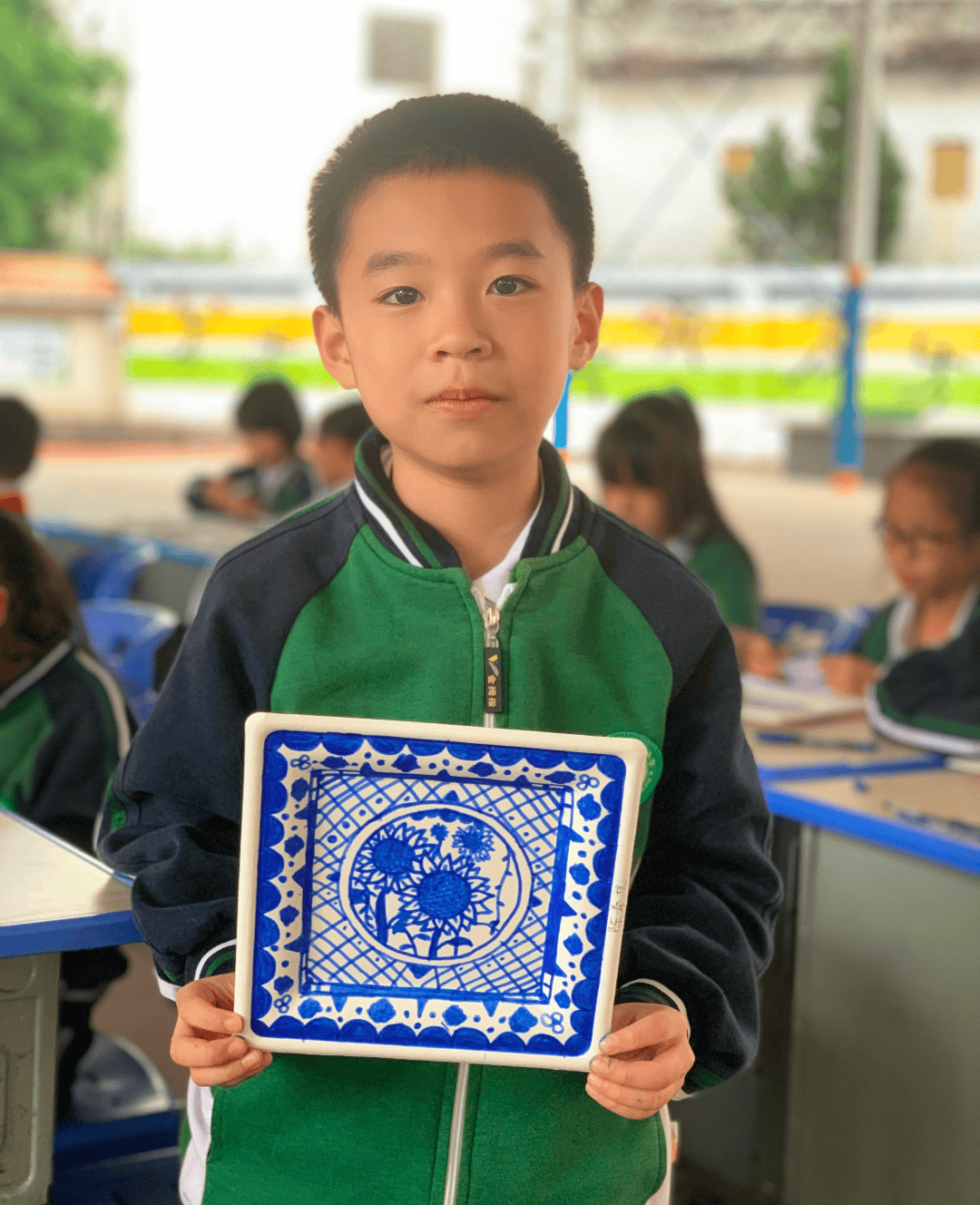 "潮聚三月三 和谐在八桂"———玉州区东环小学庆祝"三月三"暨第二十