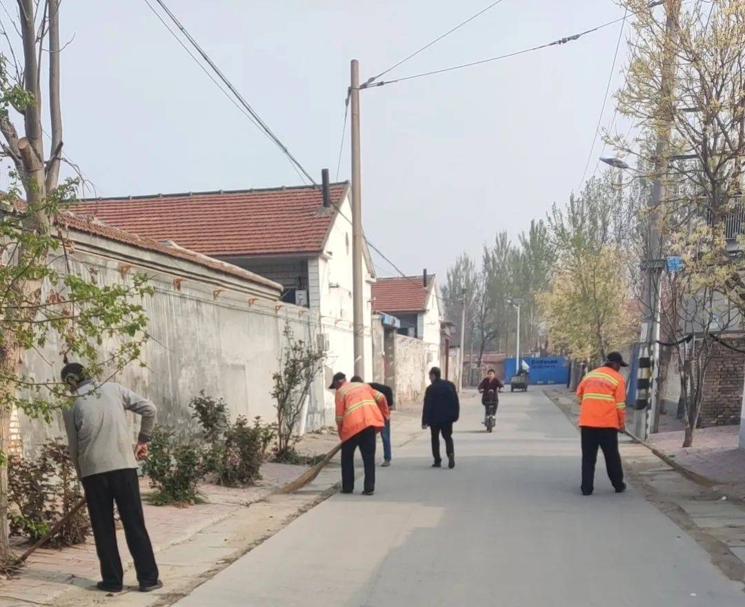 双争进行时千童镇开展全民清扫日系列活动一