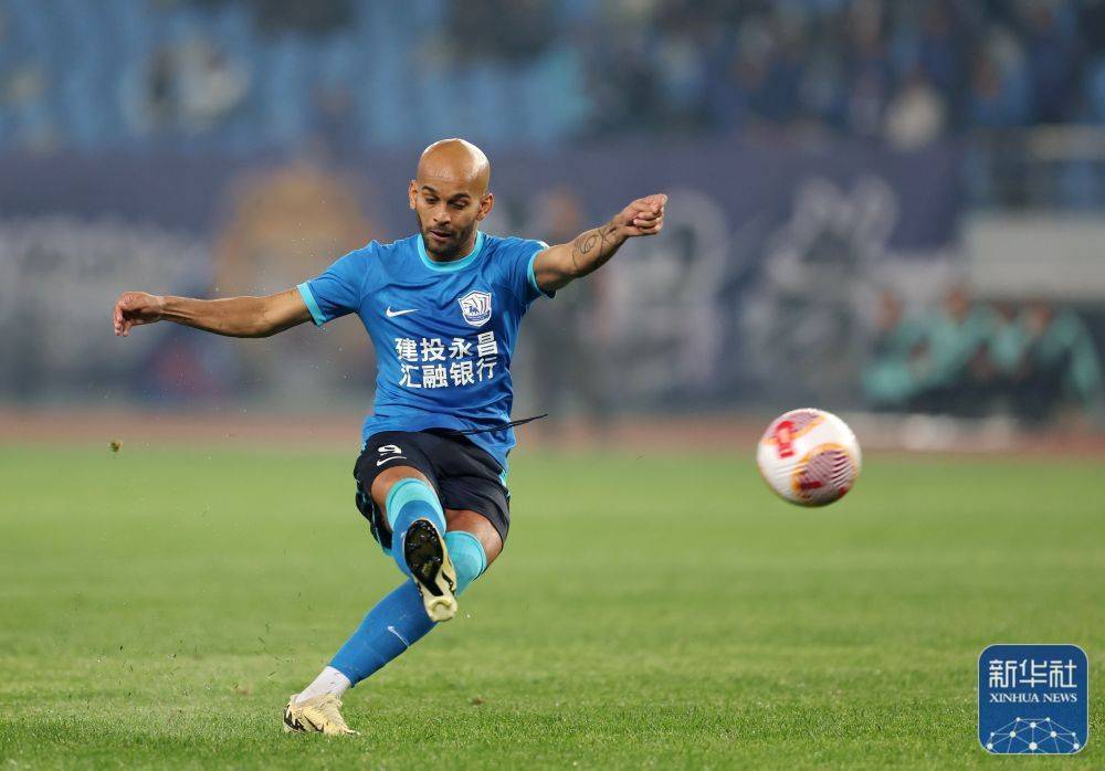 足球丨中超沧州雄狮胜长春亚泰