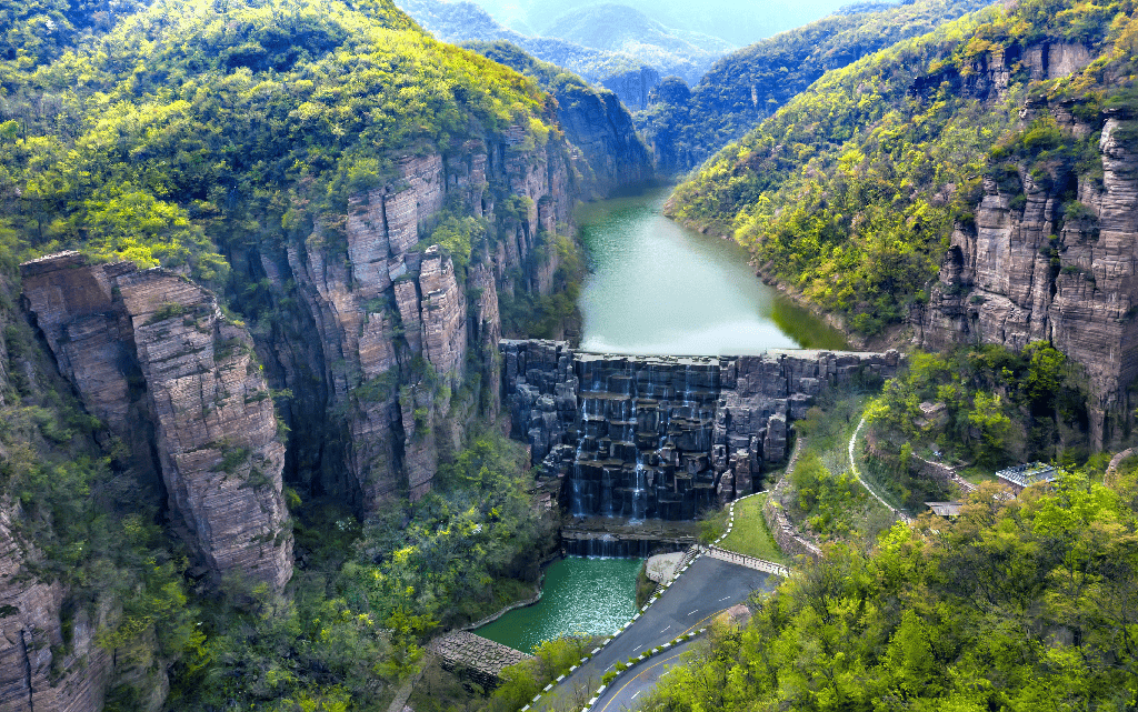 探寻龙潭峡青山绿水间的诗意画卷