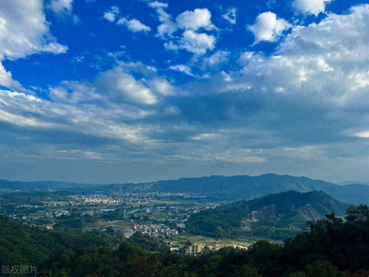 五云镇正在进行矿山修复