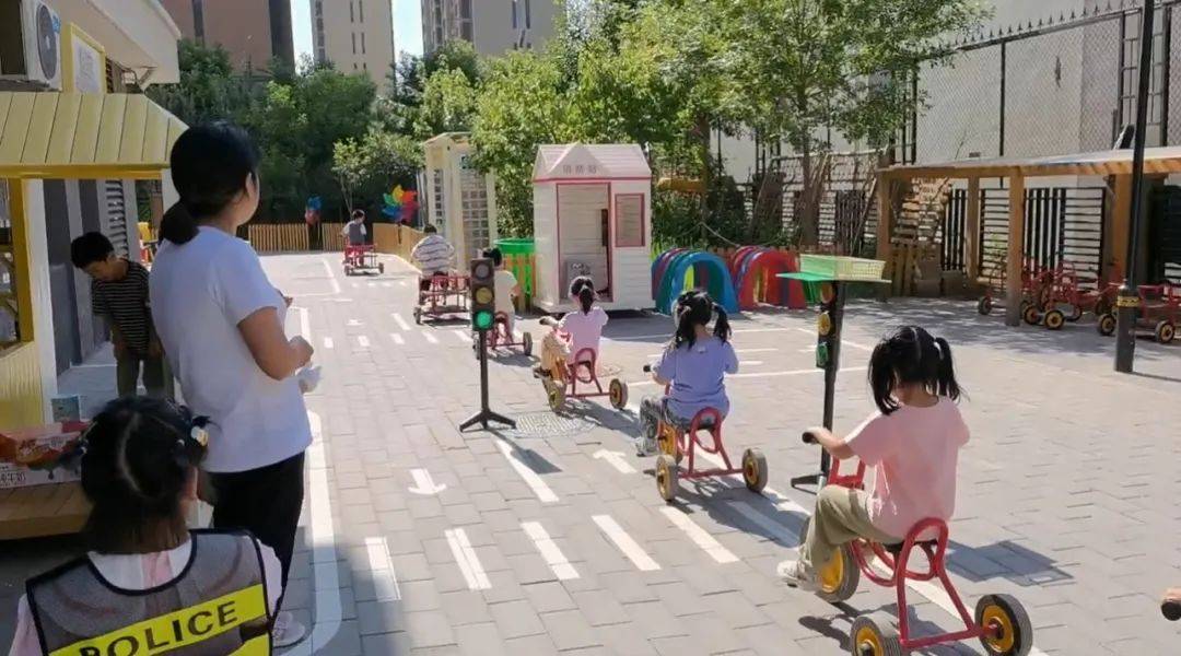 下厨烹饪搬砖砌墙京城幼儿园申请出战