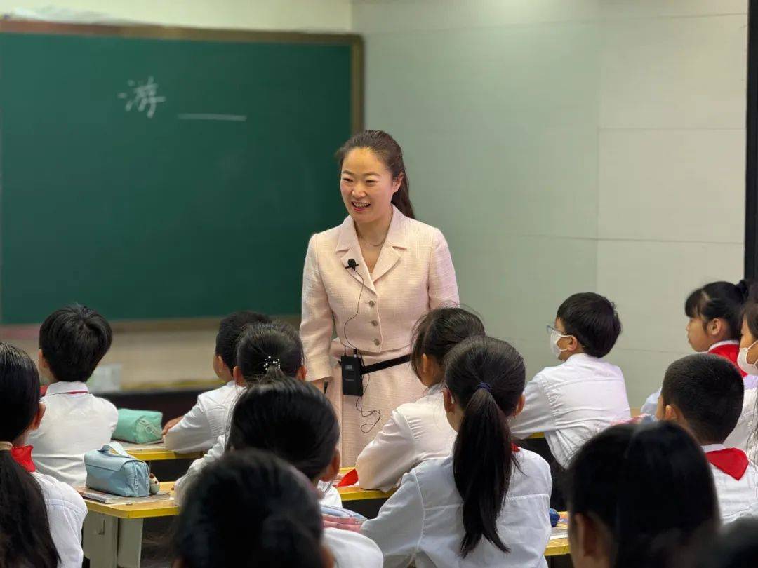异构匠心促成长——延边州小学语文名师工作室"送培到县"活动(延吉市