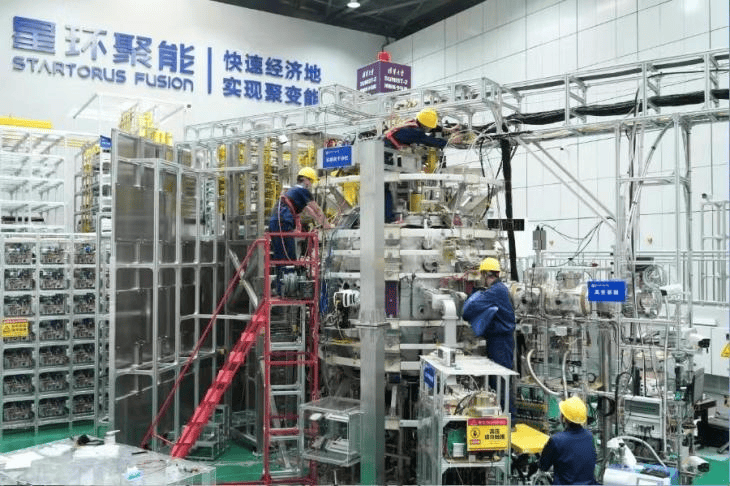 西安彩晶光电科技股份有限公司是由上市公司康达新材等4家国内知名