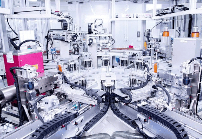 智己大战小米三天车圈现在流行碰瓷式营销