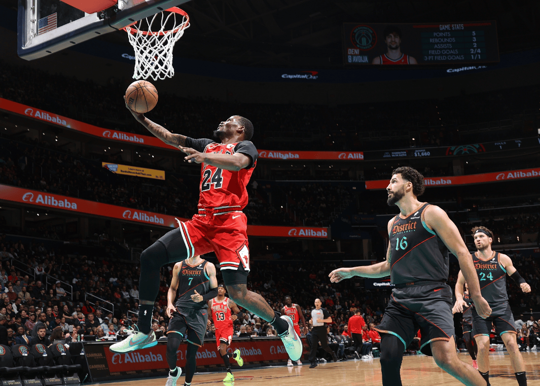 公牛双向奇兵之夜:轰22 20还献罚球准绝杀 2.06米萨诺