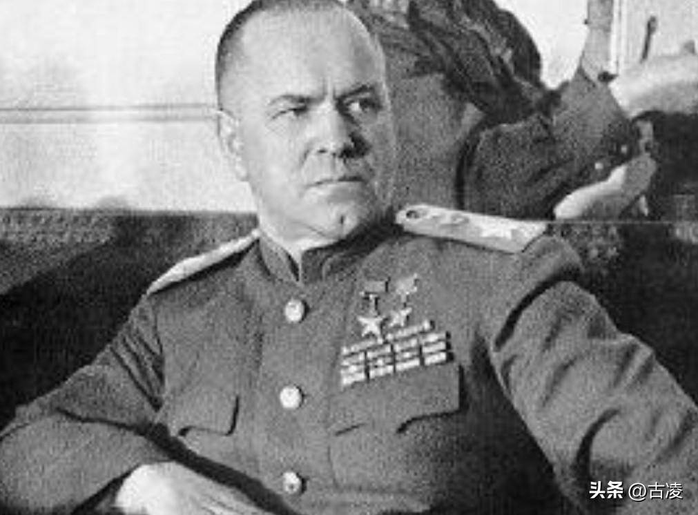 1941年朱可夫与斯大林吵架侍卫长怒扇其两耳光却救了他一命