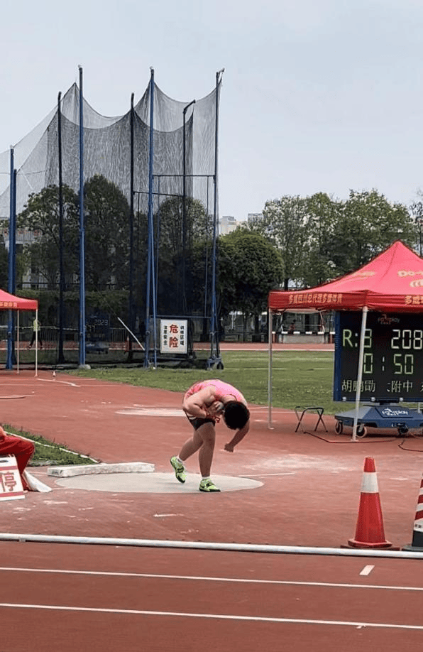 夯实基础持续发展东北师大附中参加2024年中国田径协会后备人才铅球