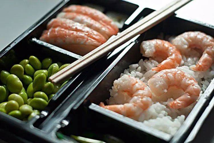 根据红细胞膜上是否有抗原a,b来进行分类的,abo血型系统可划分为>a型