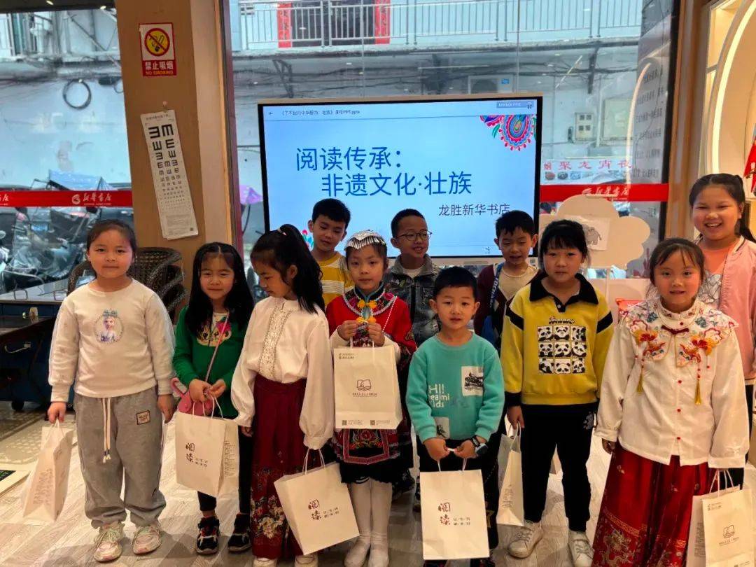 共建文化广西长按二维码关注我们微信公众号二维码网站手机版二维码