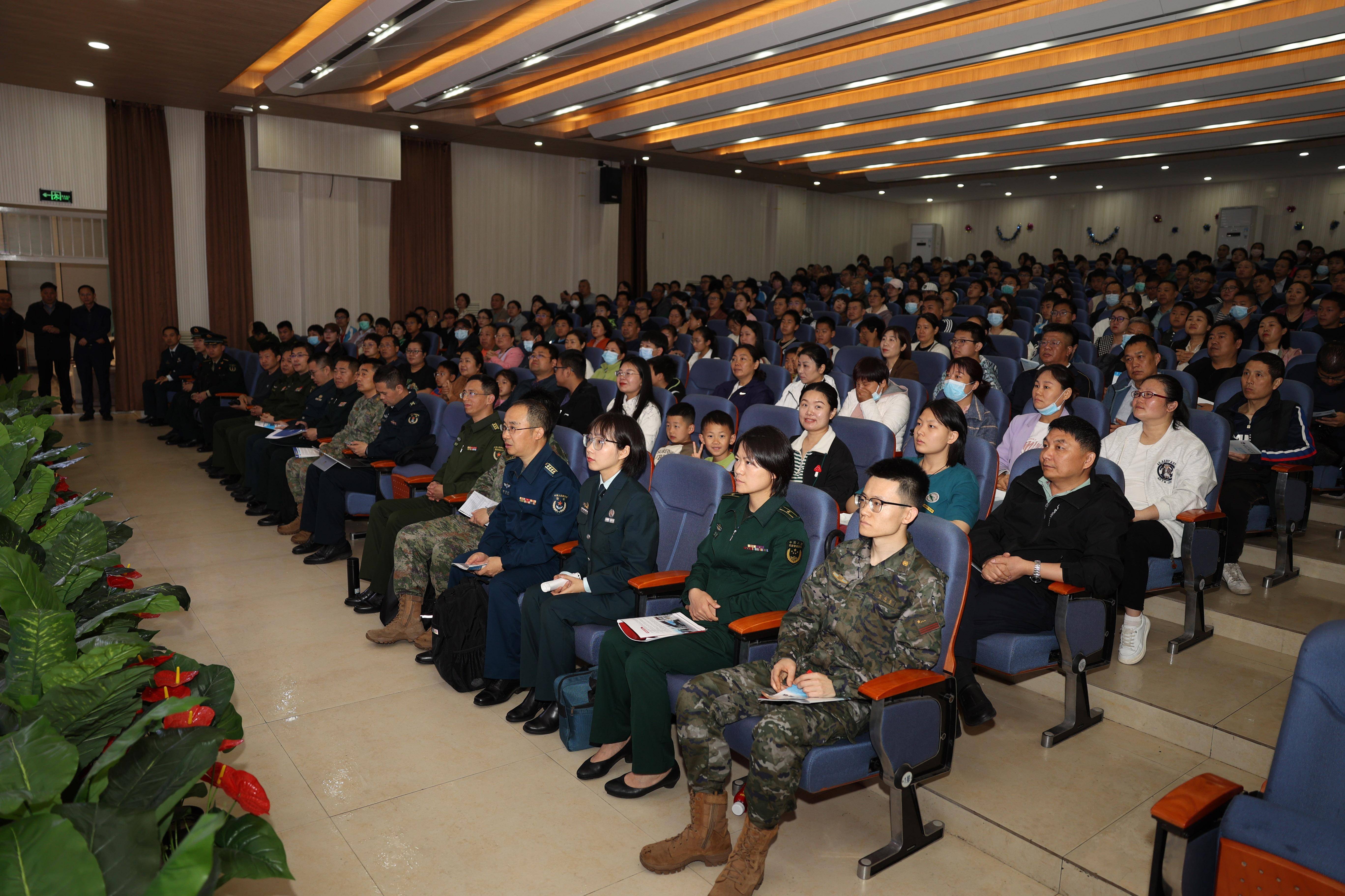 郑州防空兵学院图片