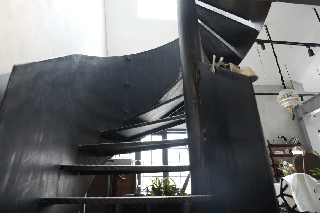 m50wonderful咖香普陀丨当咖啡遇上古董家具一品工业遗存中岁月的味道