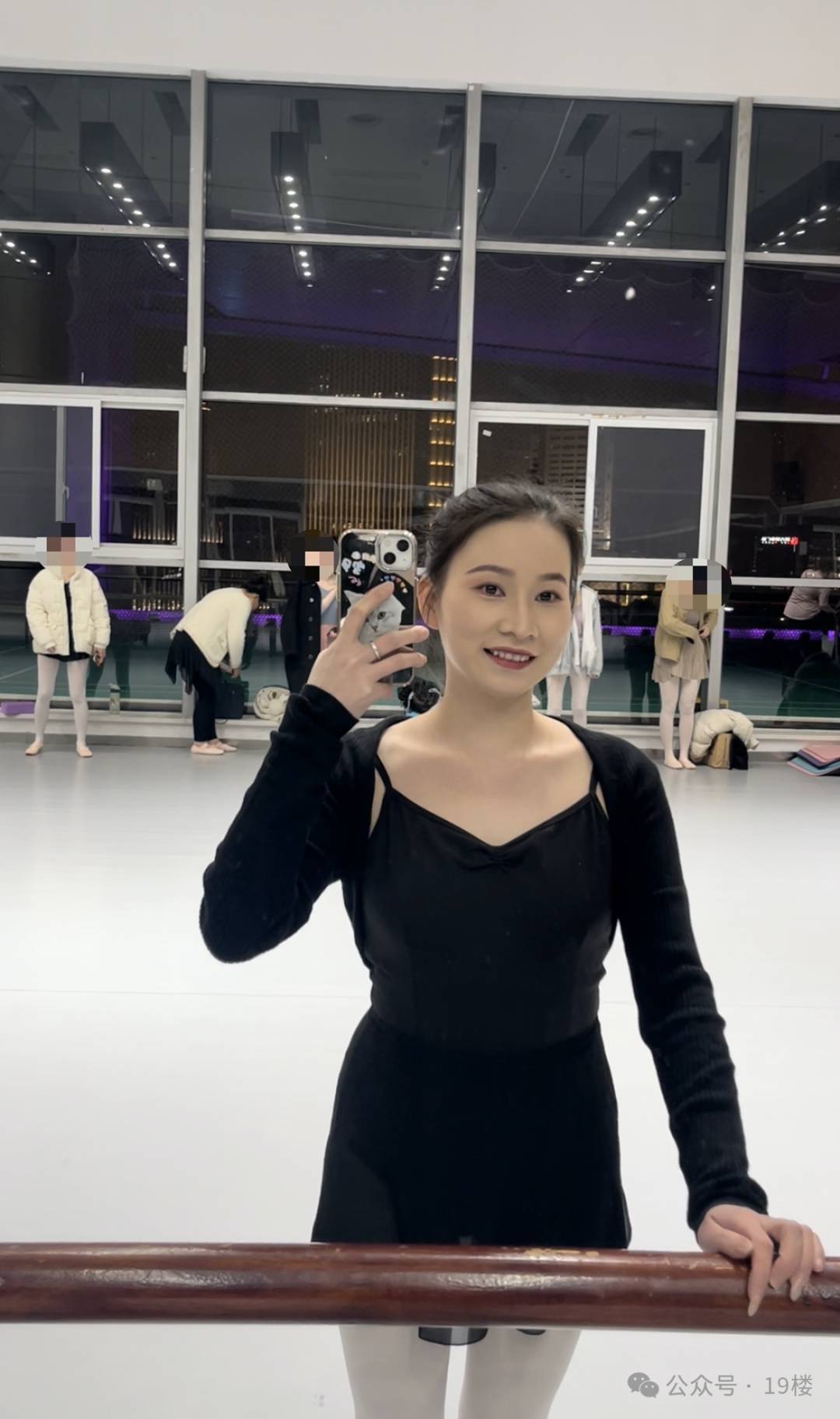 6万多杭州人竞争1742个名额63岁大爷亮了