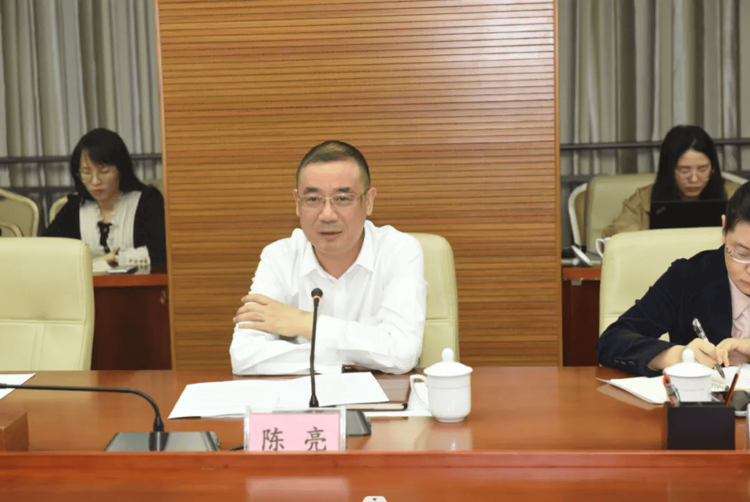 在南宁召开全面推进美丽广西建设片区专题座谈会 陈亮主持会议并讲话