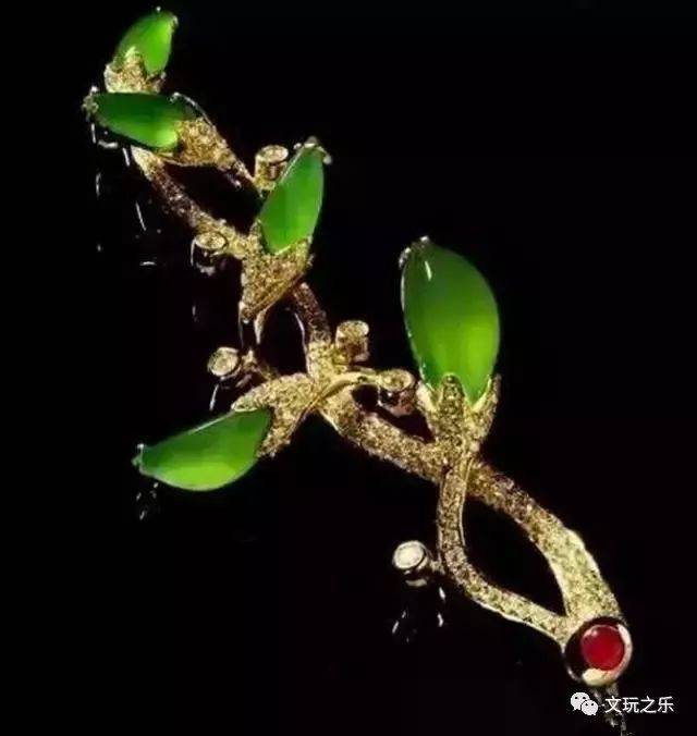 但是要小心一种和翡翠极为相似的水沫子