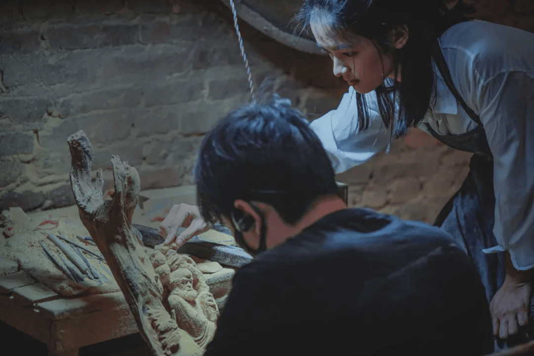 年销3000万的木雕大王竟然是个高学历小美女