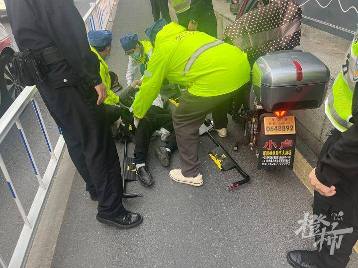 女大学生私家车主餐饮店老板娘药店店长杭州街头频现
