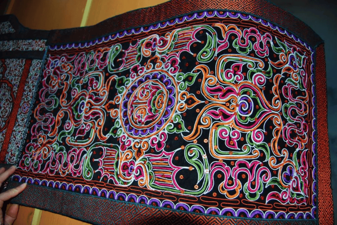 苗族古歌唱到美国侧耳听余音绕梁的贵州非遗还有这些