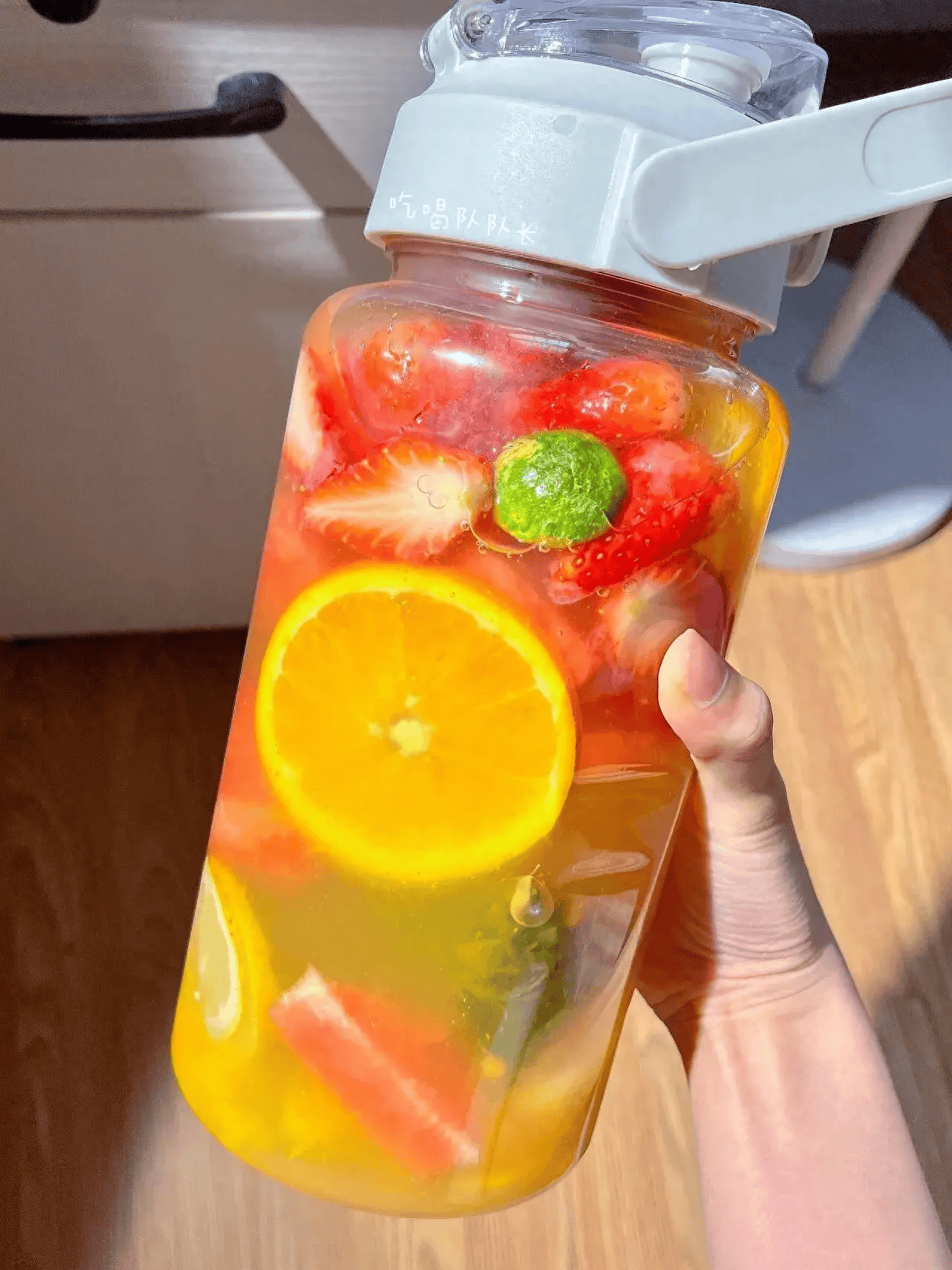 夏天到了来上一杯自制的冰镇水果茶干净又卫生好喝到想开店