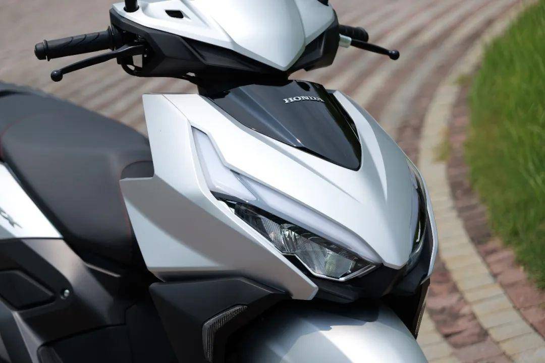 新大洲本田ns125rx翼进化,售价11999元起丨ns125la熊本熊特别版更加